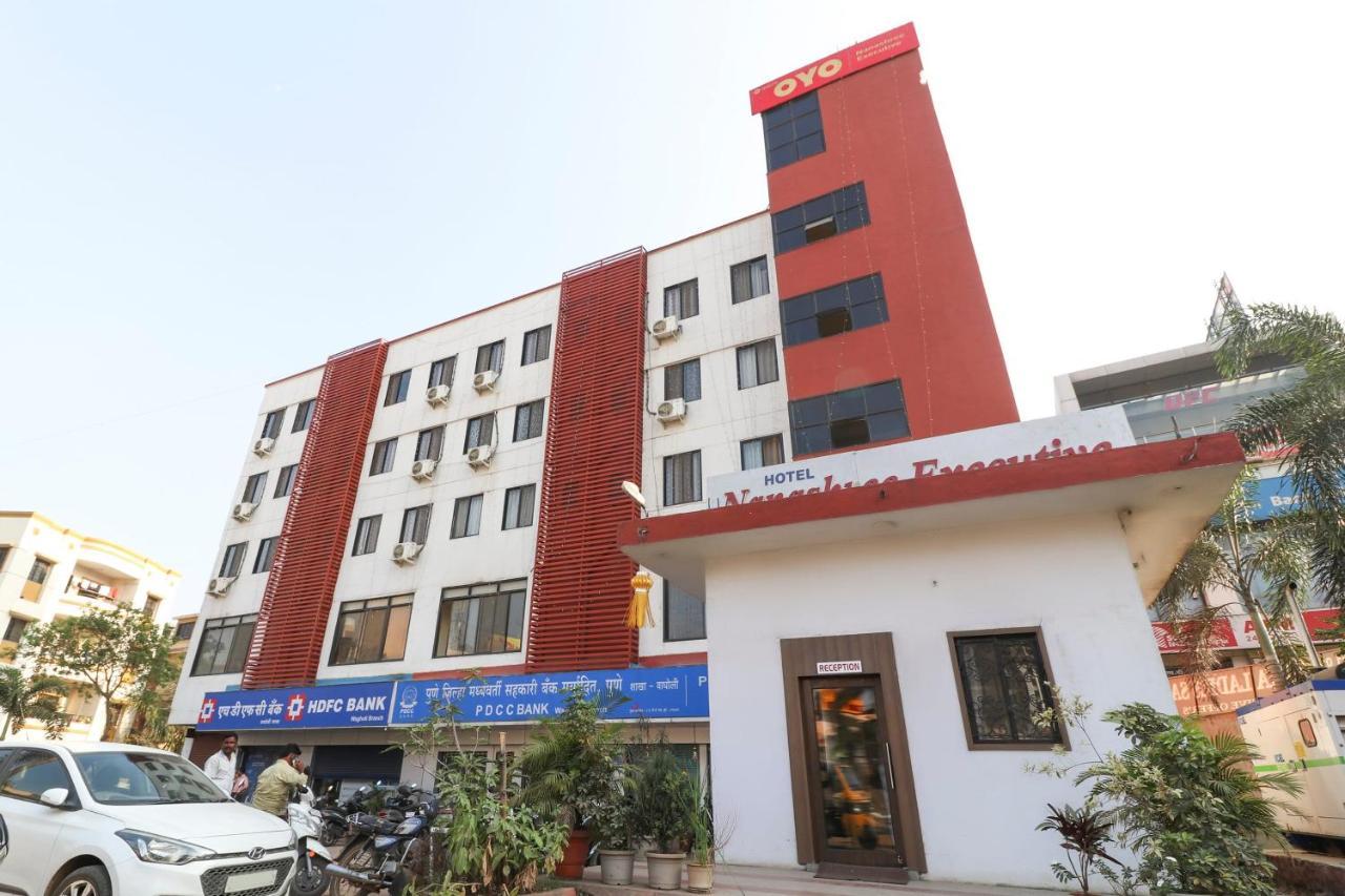 Oyo 10679 Hotel Nanashree Executive Vagholi Exterior photo