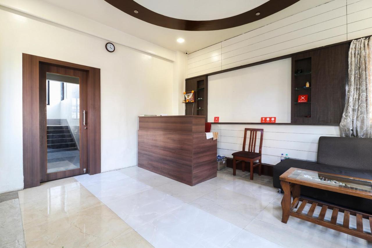 Oyo 10679 Hotel Nanashree Executive Vagholi Exterior photo